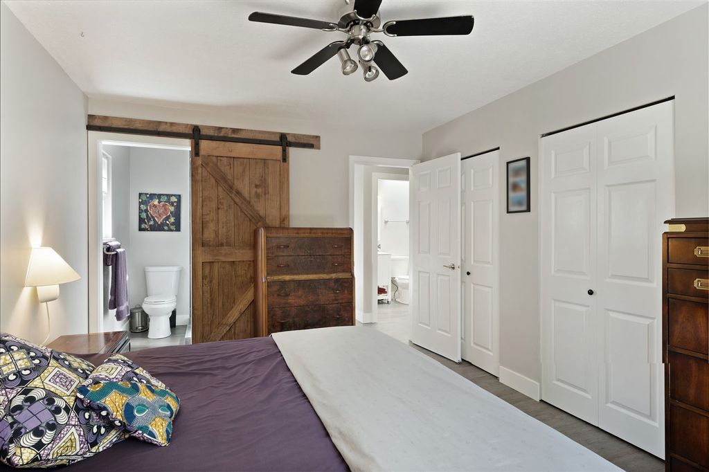 listing image 1100792319543615555