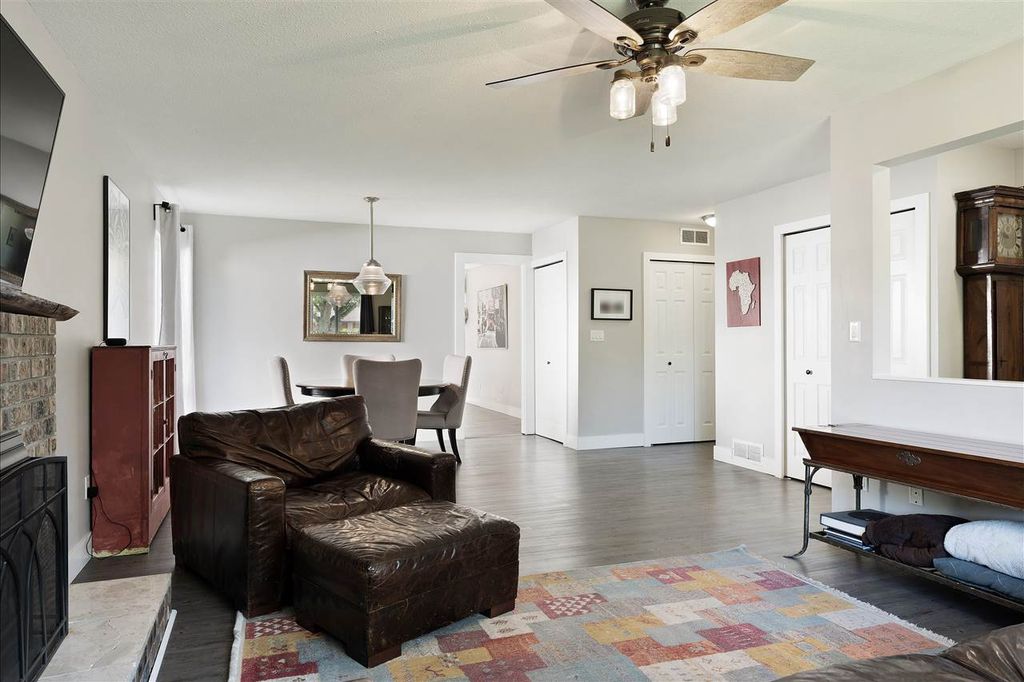 listing image 1100469046964954208