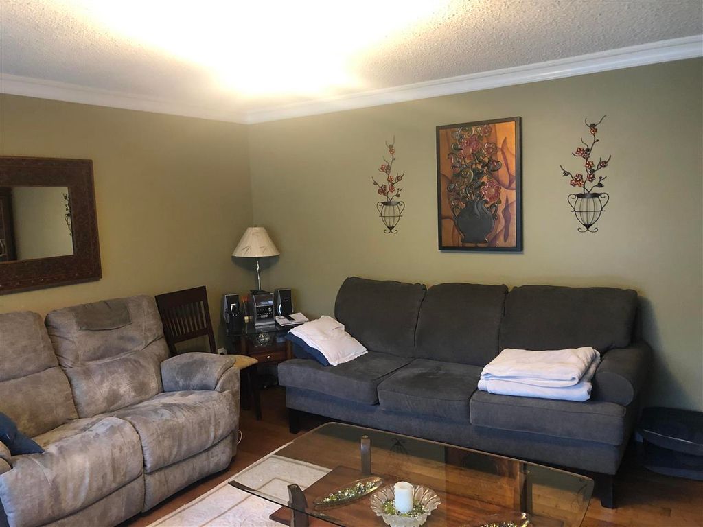 listing image 1109699059092075485