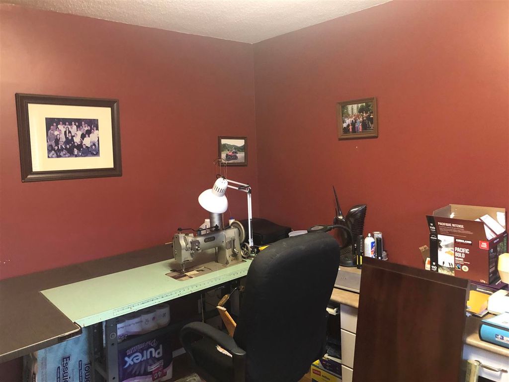 listing image 1104871072257129789