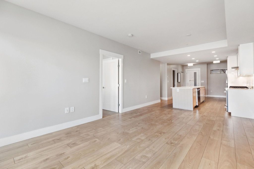 listing image 1105044226298025858
