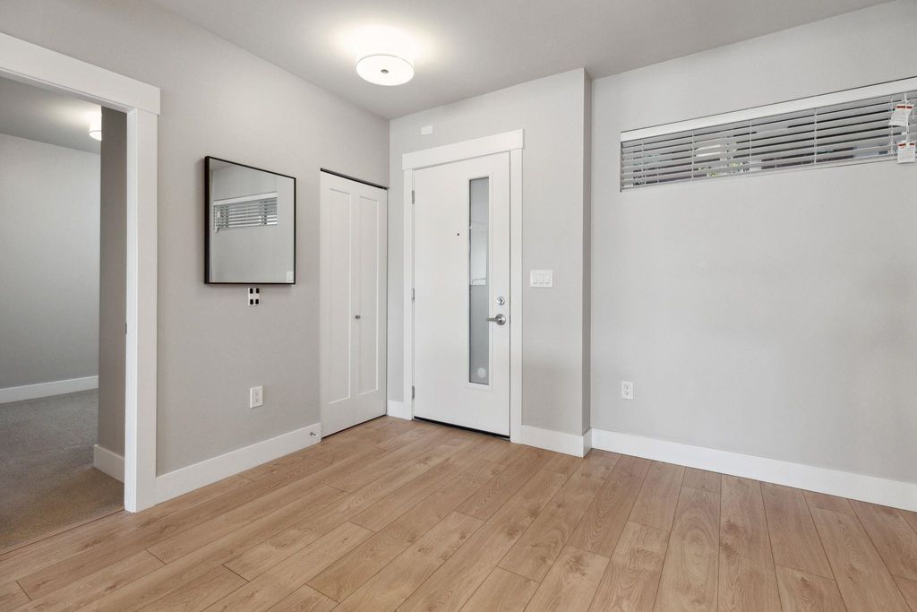 listing image 1103426964400893964