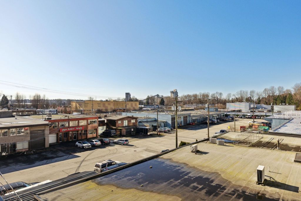 listing image 1102308858597531839