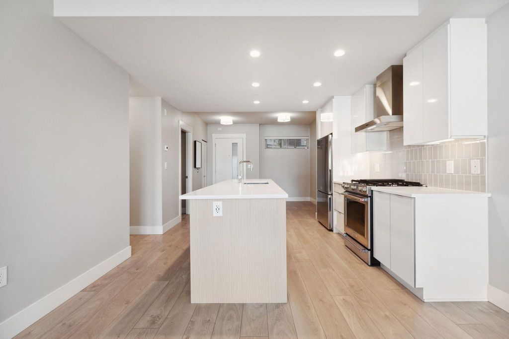 listing image 1101066683913924919