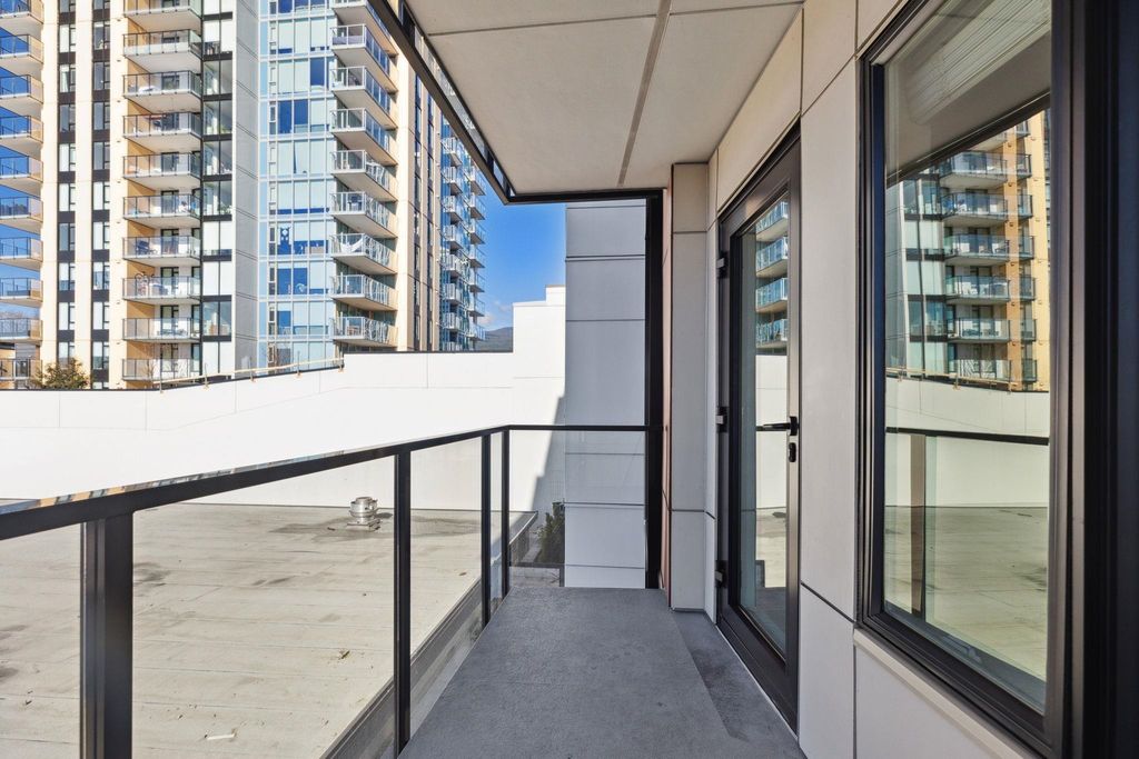 listing image 1103532386264934589