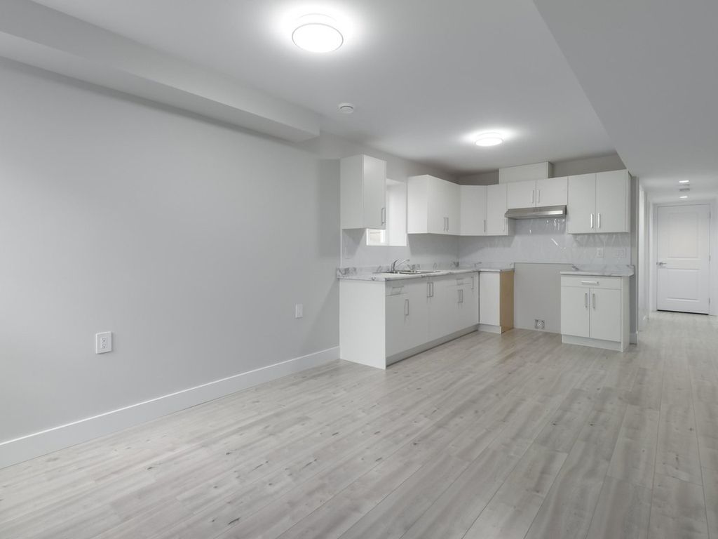 listing image 1100658848945265731