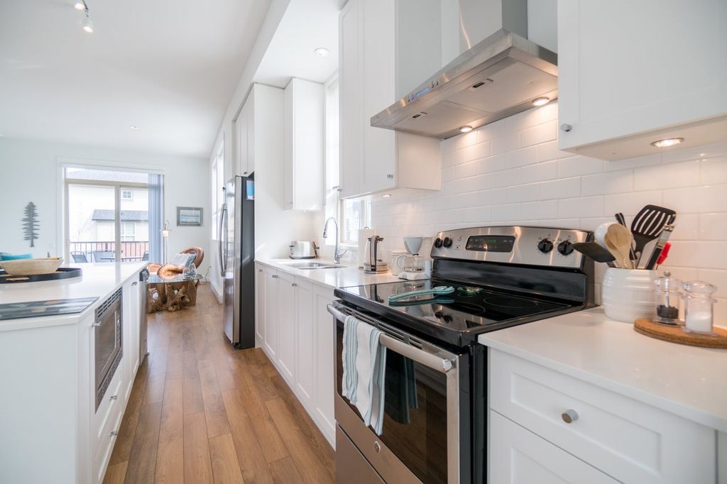 listing image 1107212302833463693