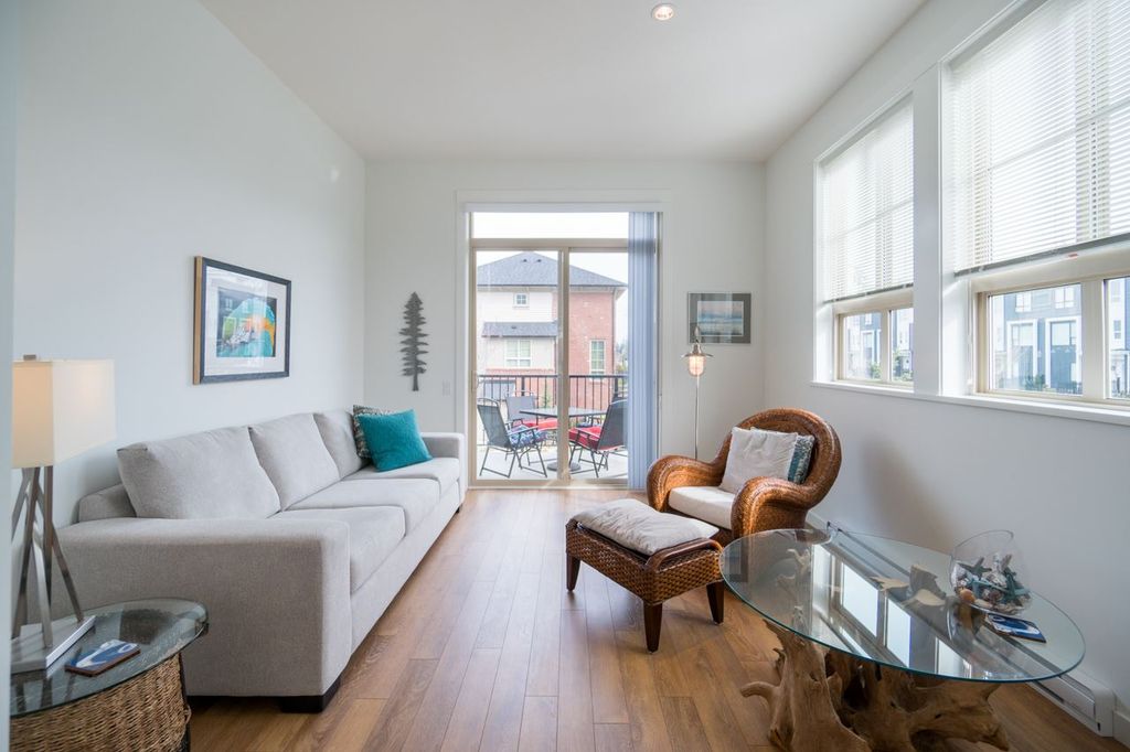 listing image 1102028350402186782