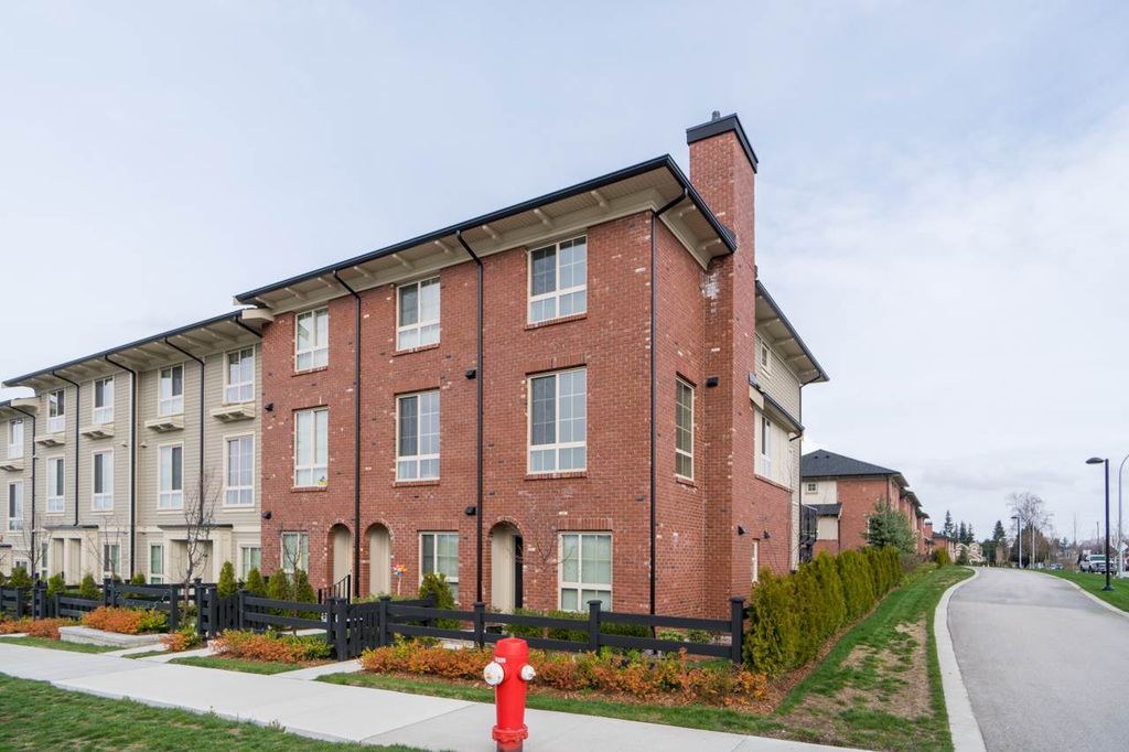 listing image 1101480193786710435