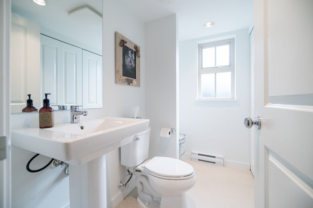 listing image 1105719573367640521