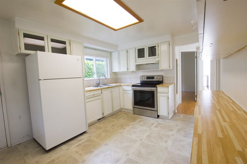 listing image 1100817225754982136