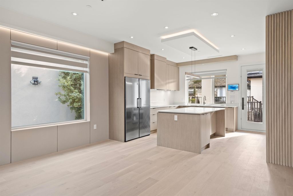 listing image 1101425614381842804