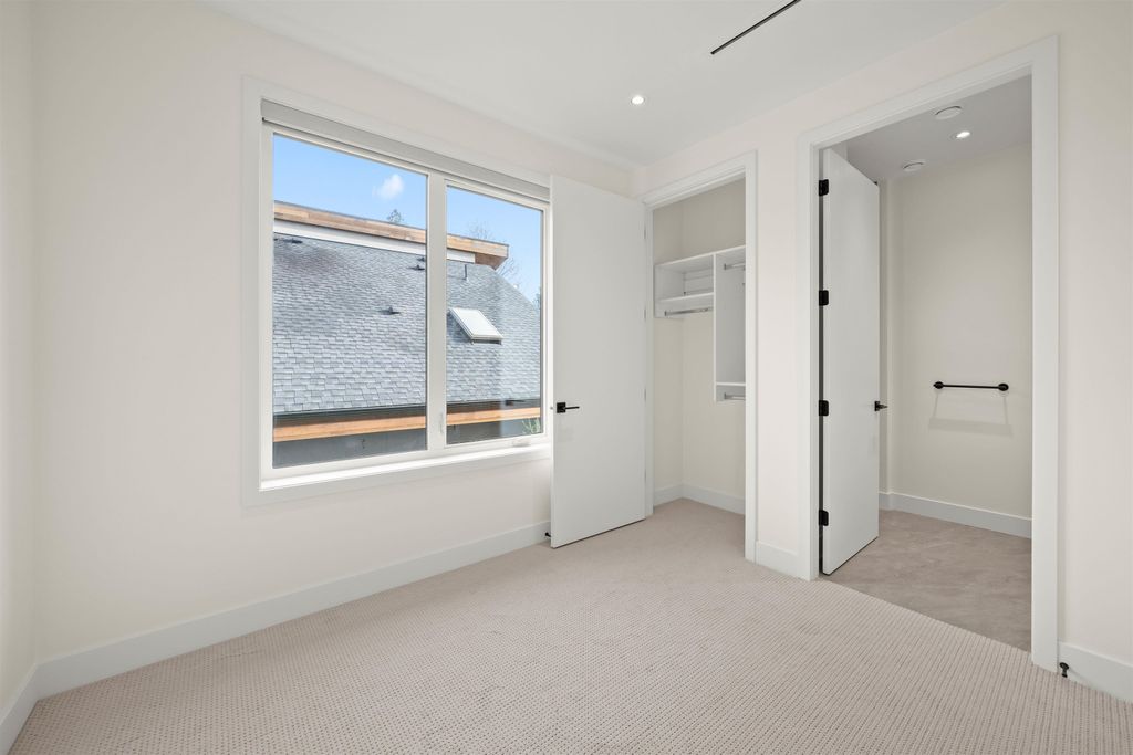 listing image 1101986142696442374
