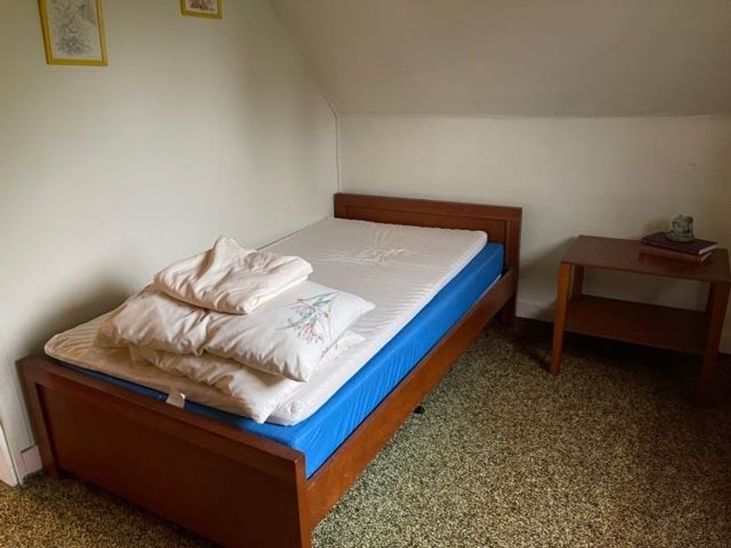 listing image 1105241451723144273