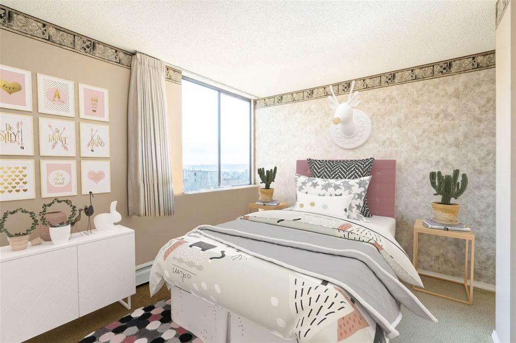 listing image 1102162496157731845