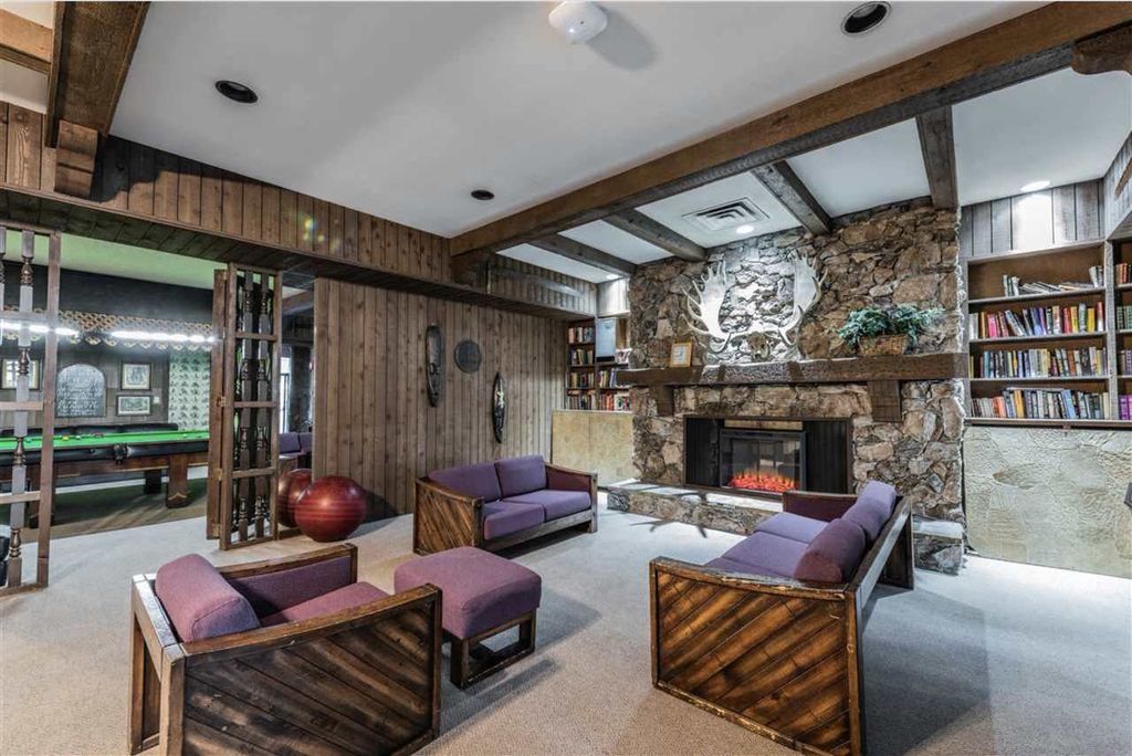 listing image 1101348223804100066