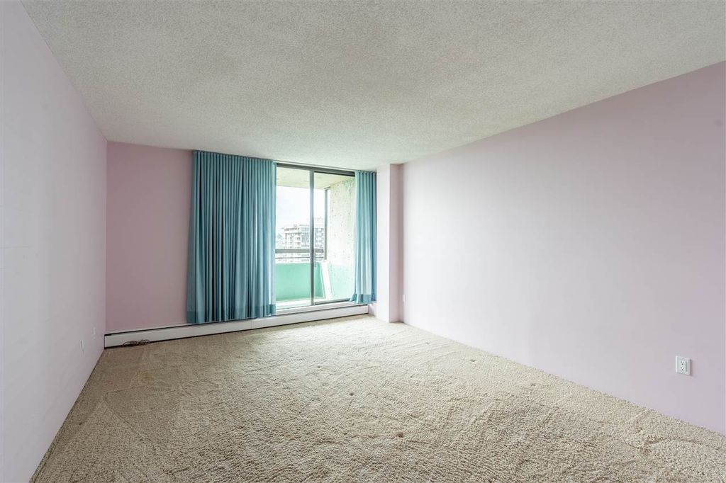 listing image 1103794467796189505