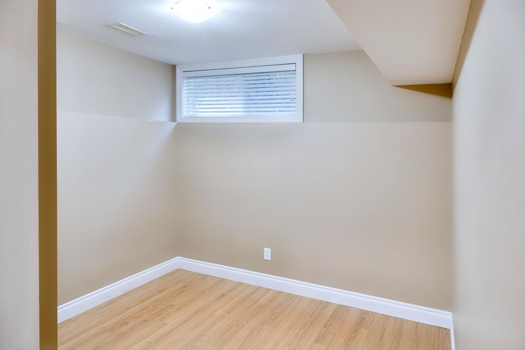 listing image 1106270988464940285