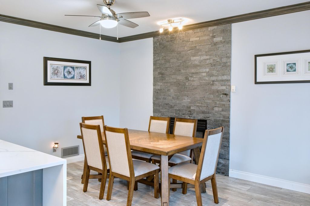 listing image 1108107713488451192