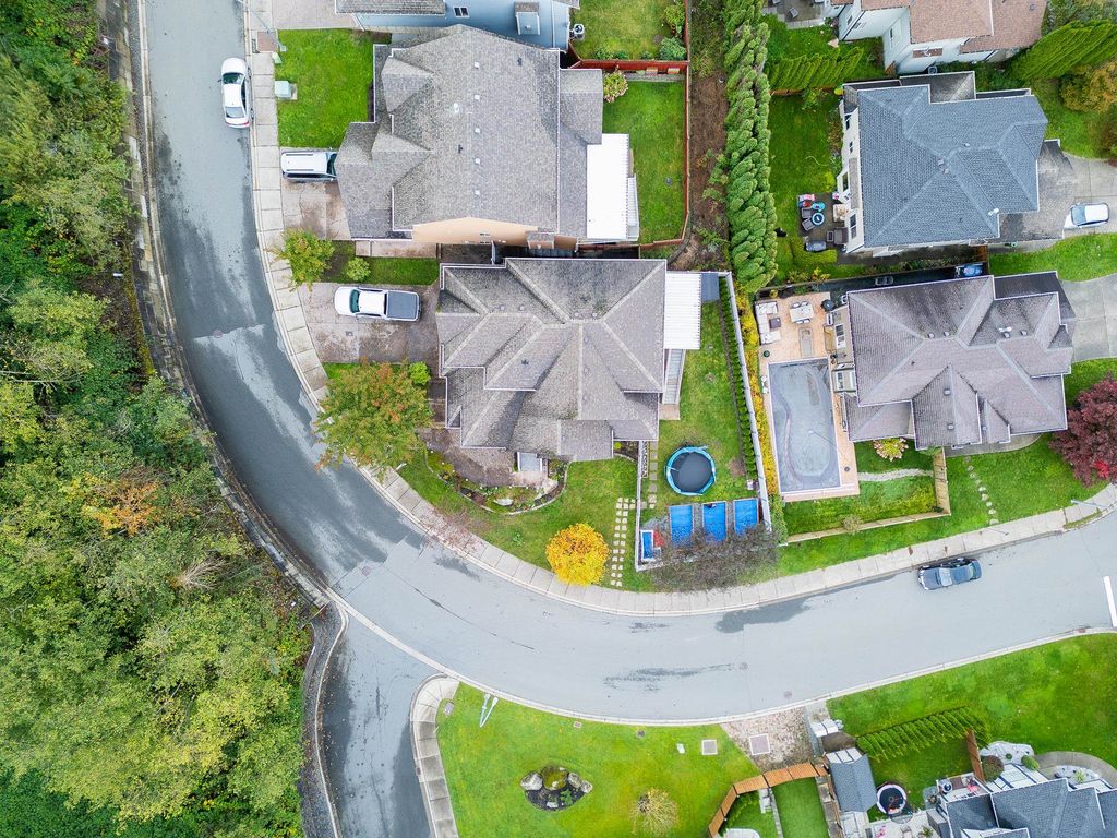 listing image 1100691296273004100