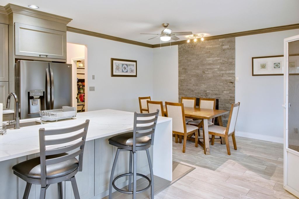 listing image 1104551028088538970