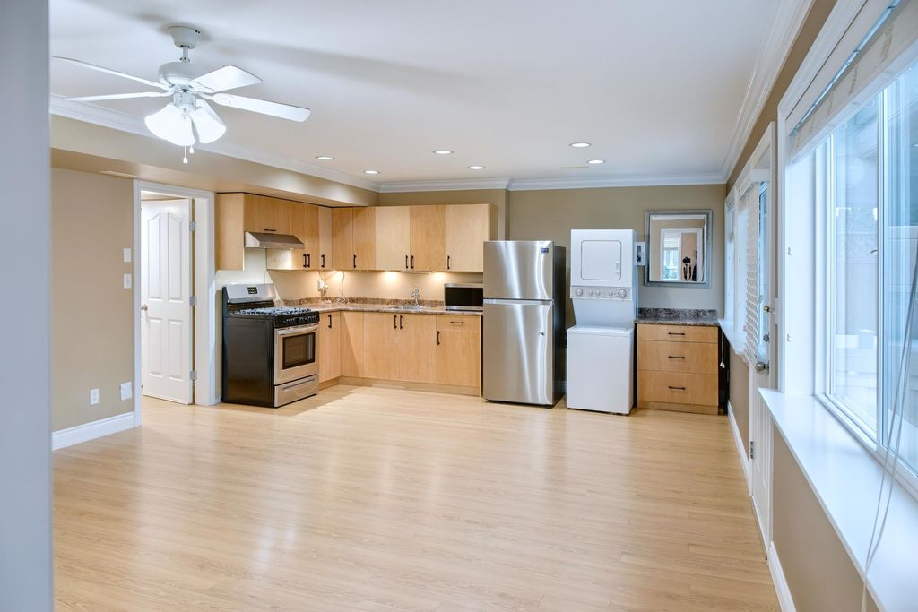 listing image 1109712099517956184