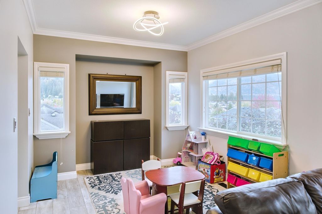 listing image 1102829138535976495