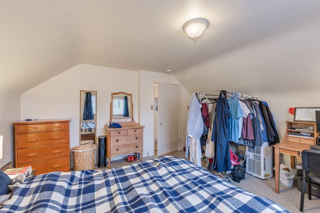 listing image 1104562115068873612