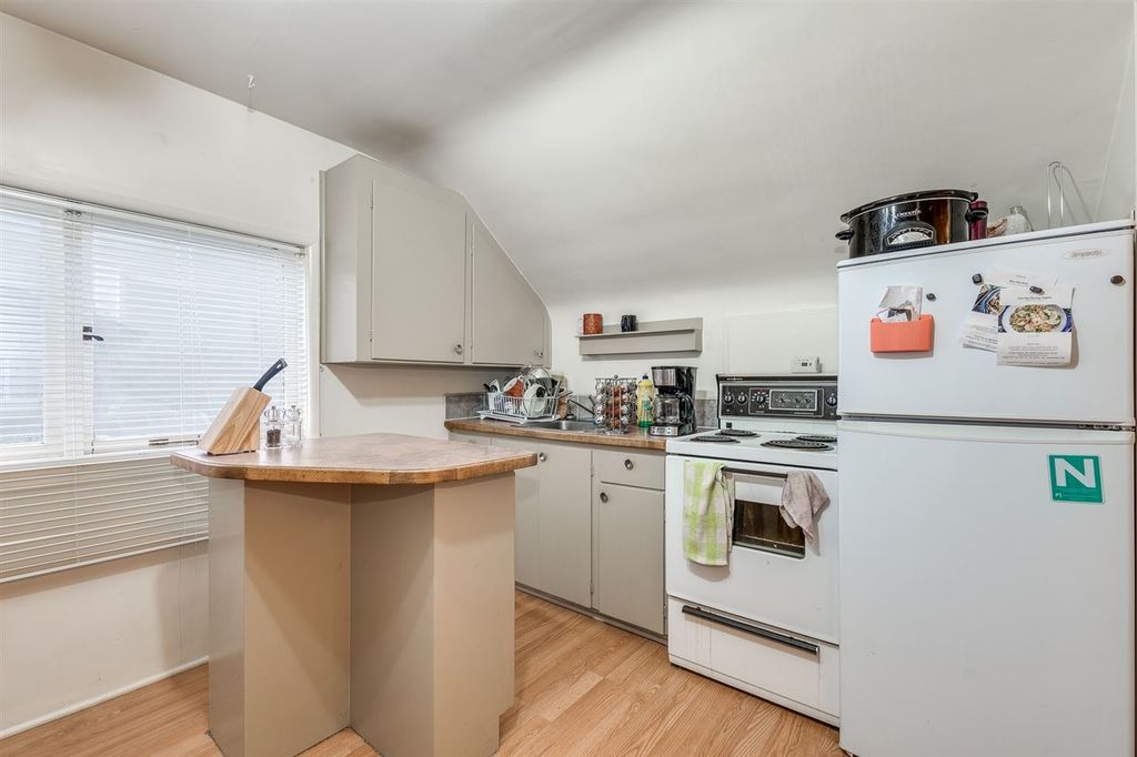 listing image 1104367354893017798