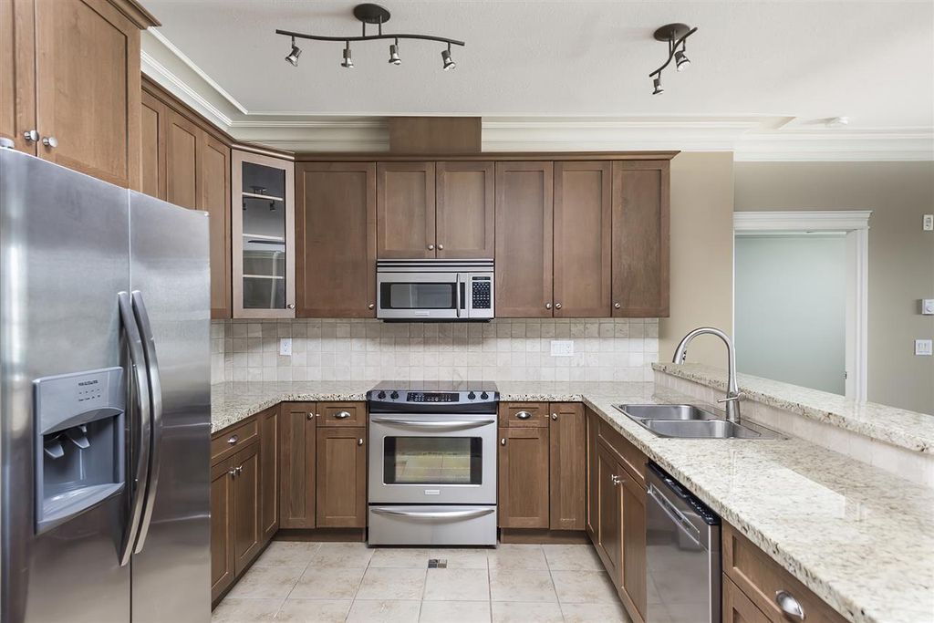 listing image 1104208986151189733
