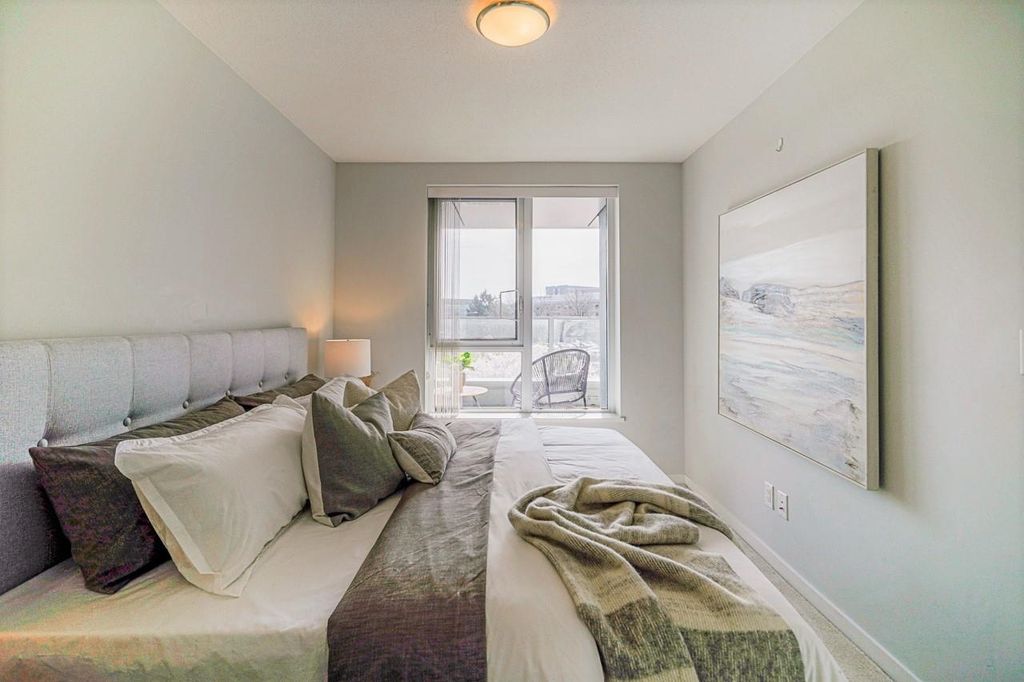 listing image 1108755845521429030