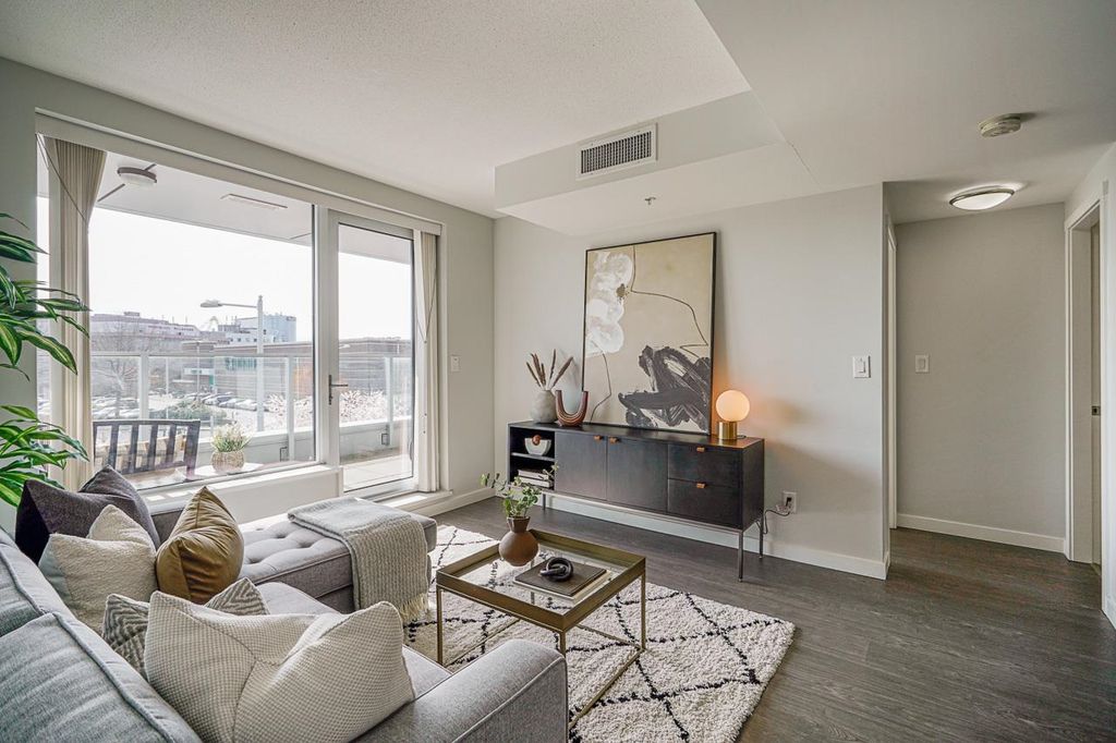 listing image 1104674764484855503