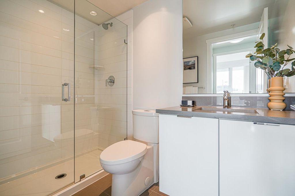 listing image 1103071234633470912