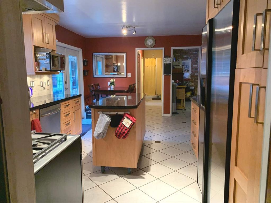 listing image 1104467878967907787