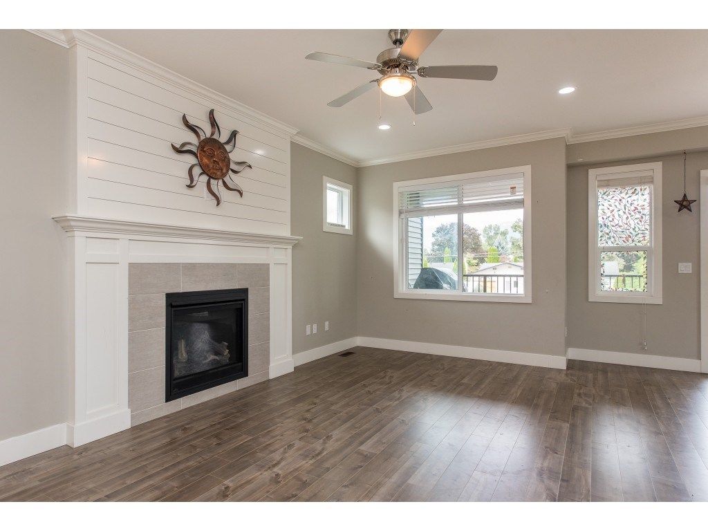 listing image 1103410083117189960