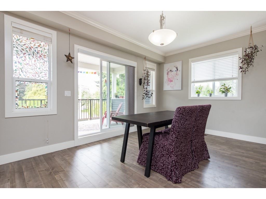 listing image 1108270080004295806