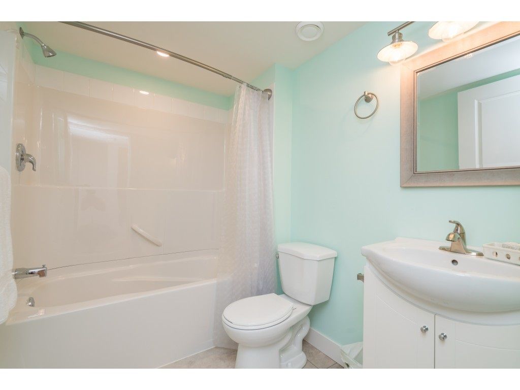 listing image 1101980092577436612
