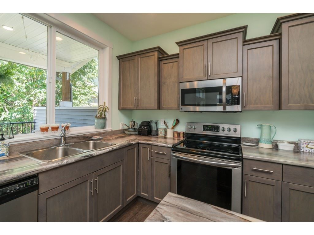 listing image 1100407512475208178