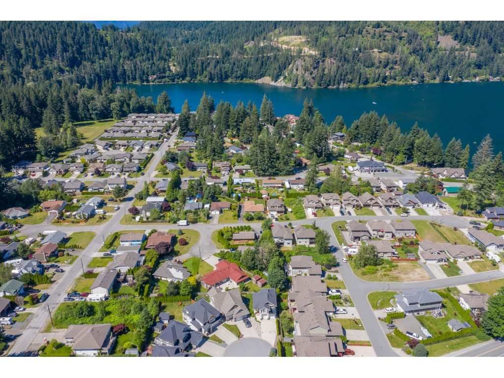 listing image 1100884220054091269