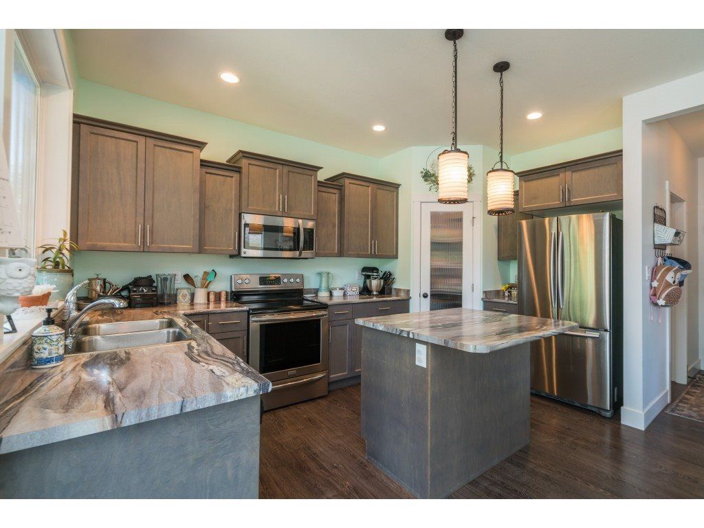 listing image 1107354952778605499