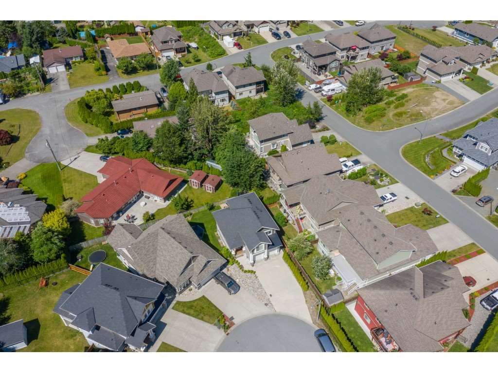 listing image 1100031251913608675