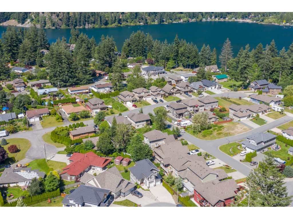 listing image 1101765083028646557