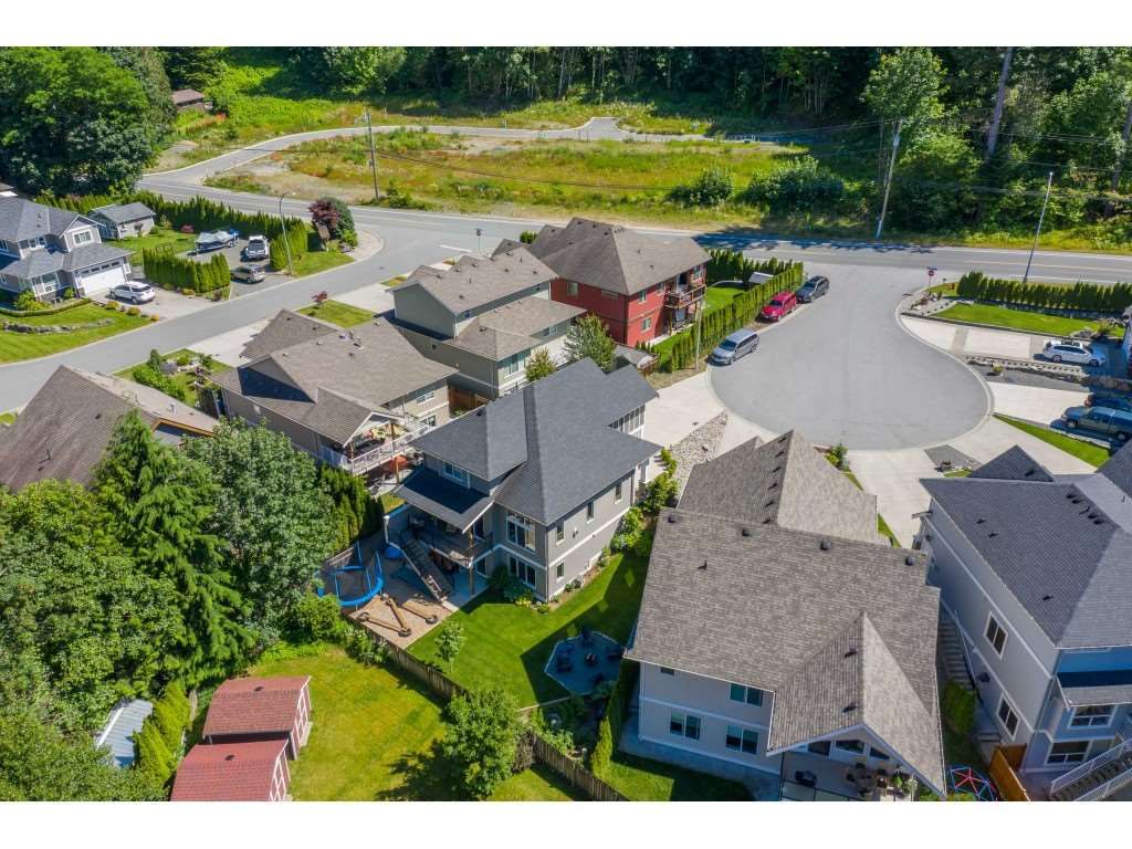 listing image 1105782773605120996