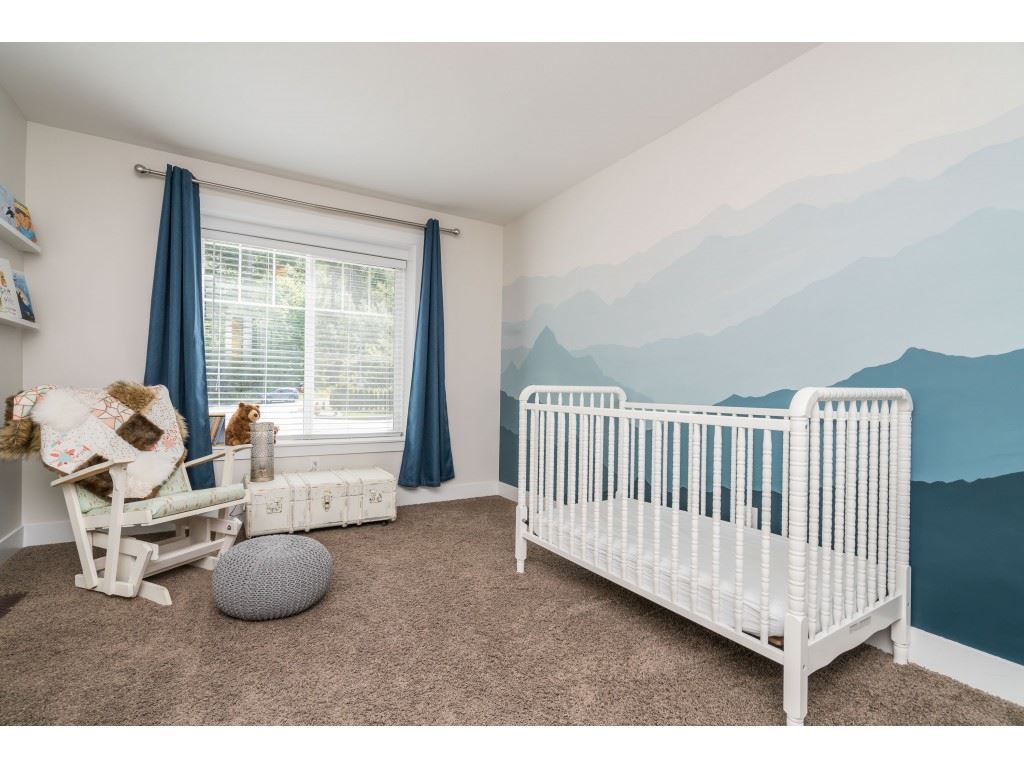 listing image 1104155828817077754