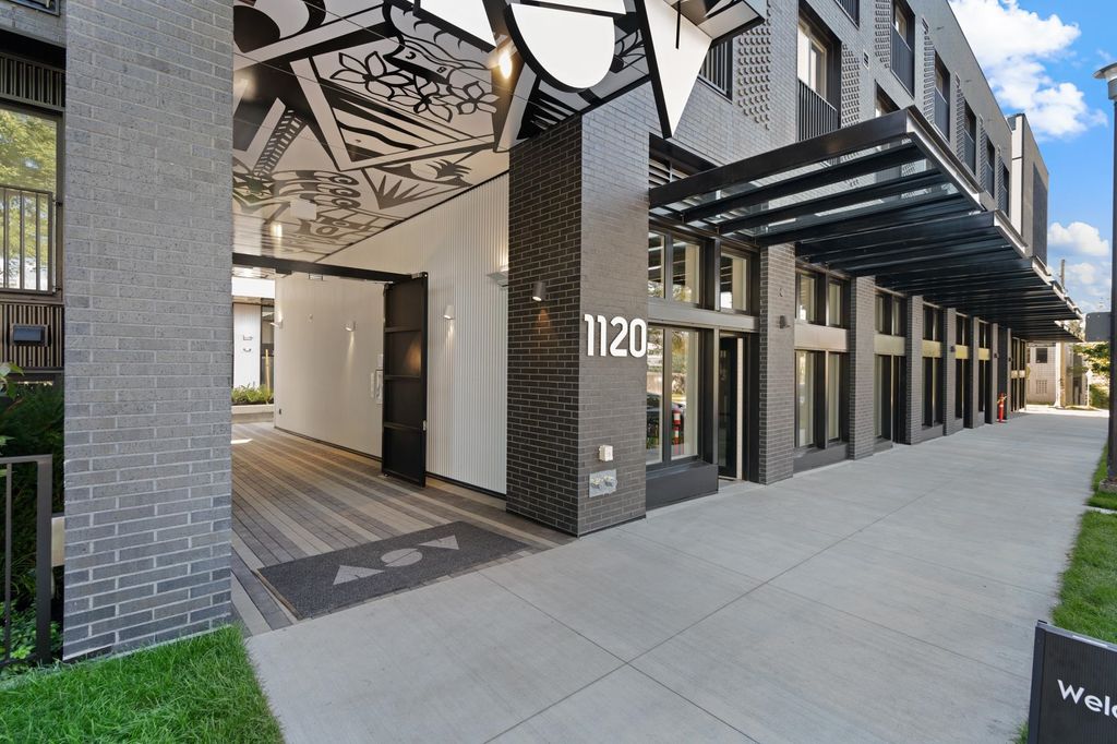 listing image 1103684744508571150
