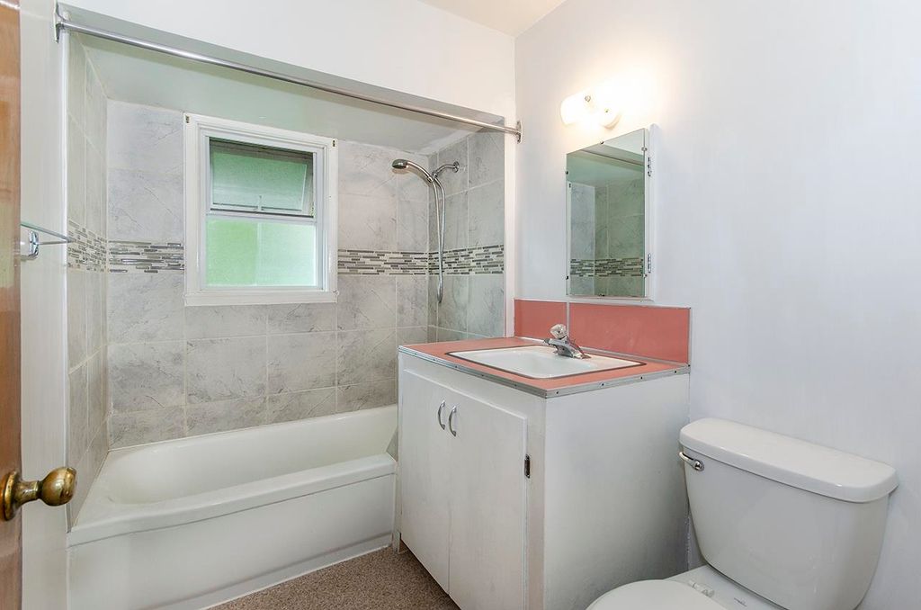 listing image 1108614742490219773