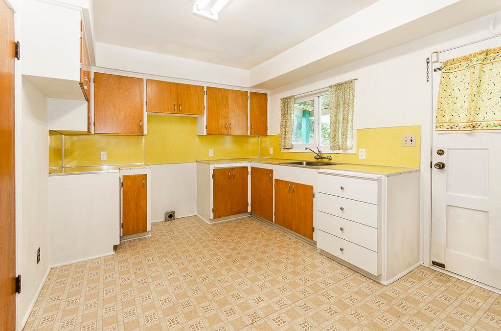 listing image 1103827875751243519