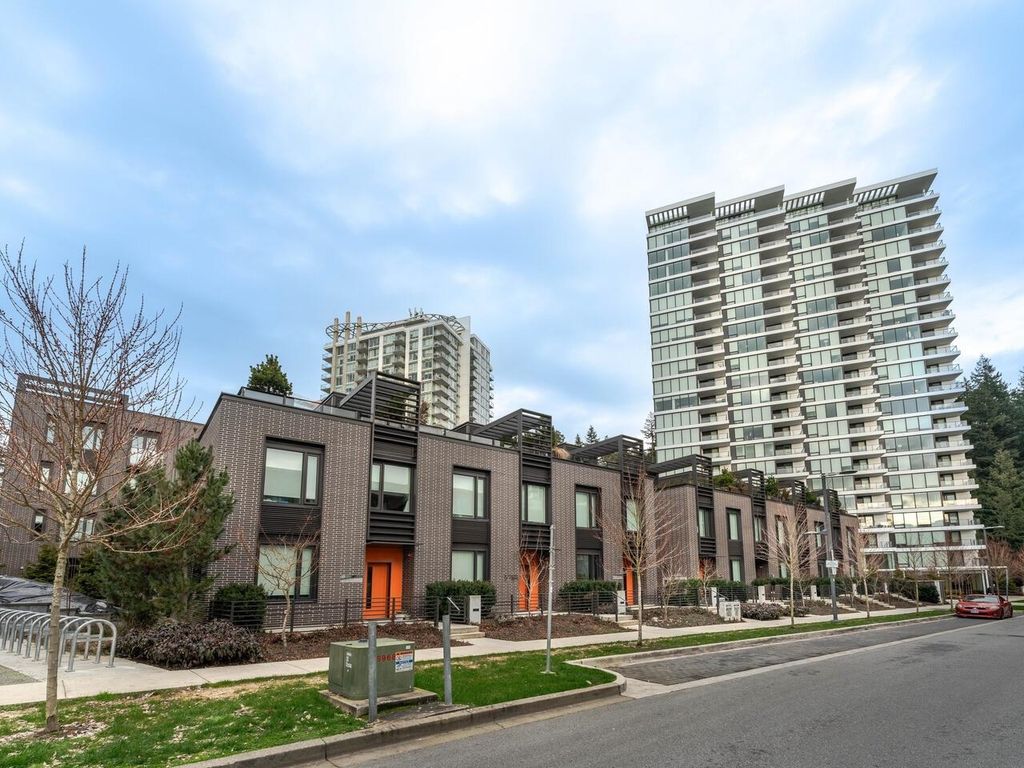 listing image 1109581760140592296