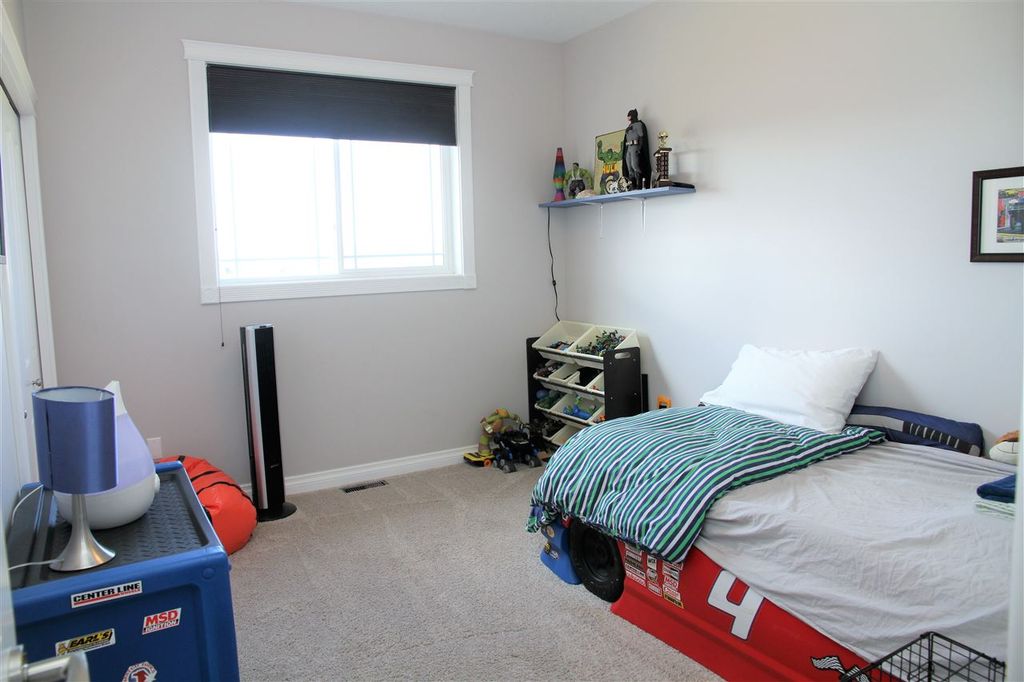 listing image 1105575266774544387