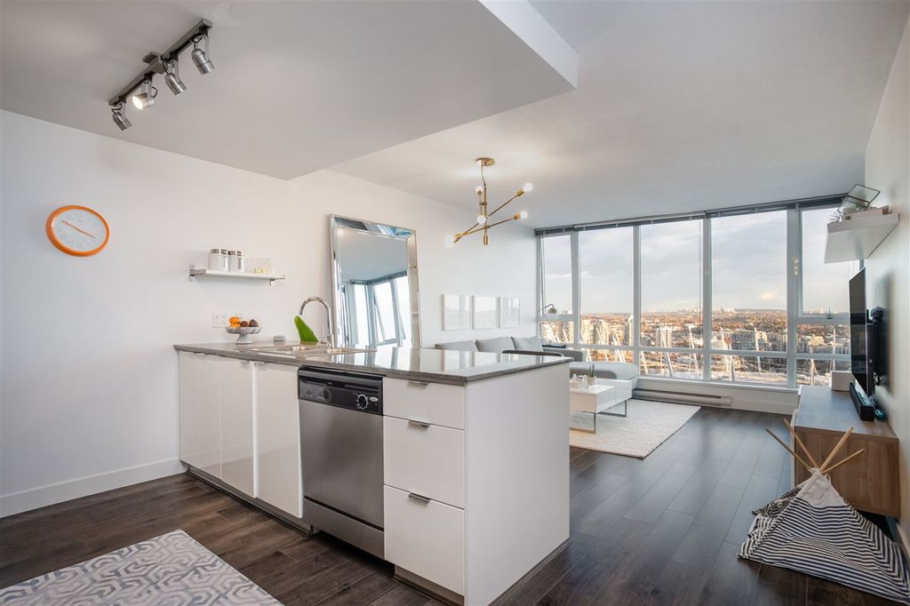 listing image 1103333963349233459